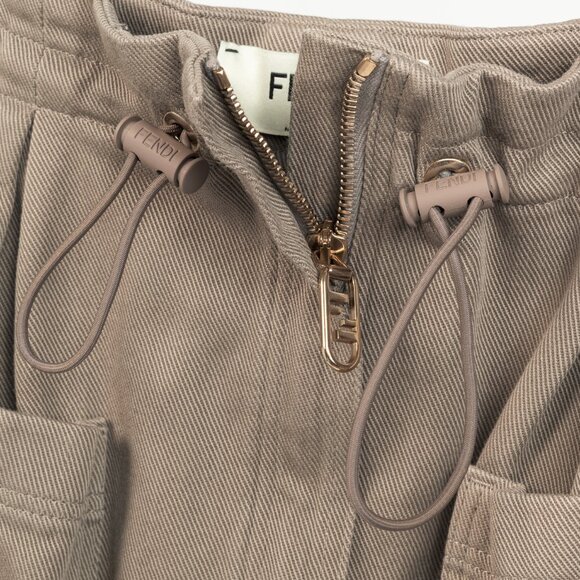 Fendi Resort 2023 Runway Baguette Taupe Cotton-Denim Cargo Mini Skirt - Picture 8 of 14